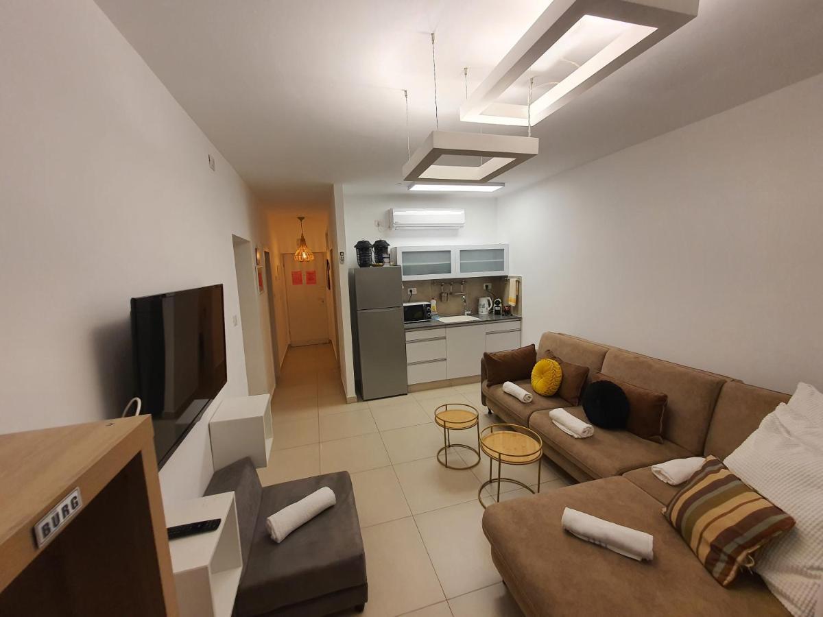 Barak Royal Suites 52 Garden - חמש דקות מהים ומהטיילת Eilat Exterior photo