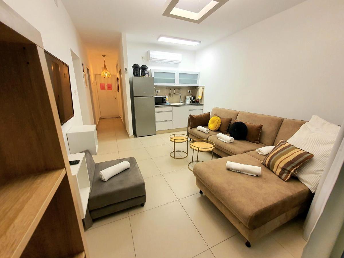 Barak Royal Suites 52 Garden - חמש דקות מהים ומהטיילת Eilat Exterior photo