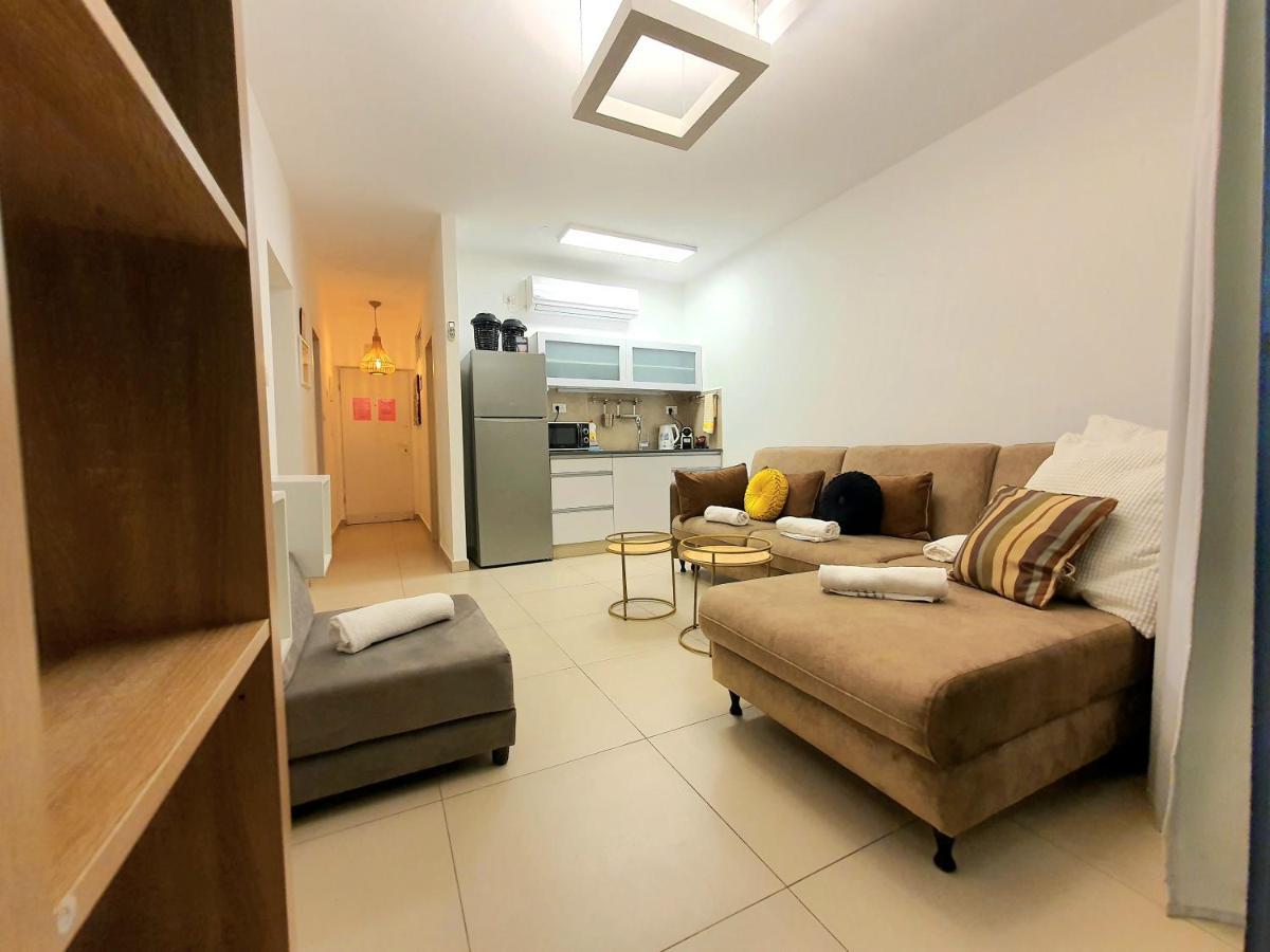 Barak Royal Suites 52 Garden - חמש דקות מהים ומהטיילת Eilat Exterior photo